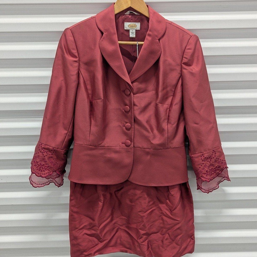 Romantic Coquette Lace Cuff Skirt Suit Set Size 8 Talbots Pure Silk Victorian